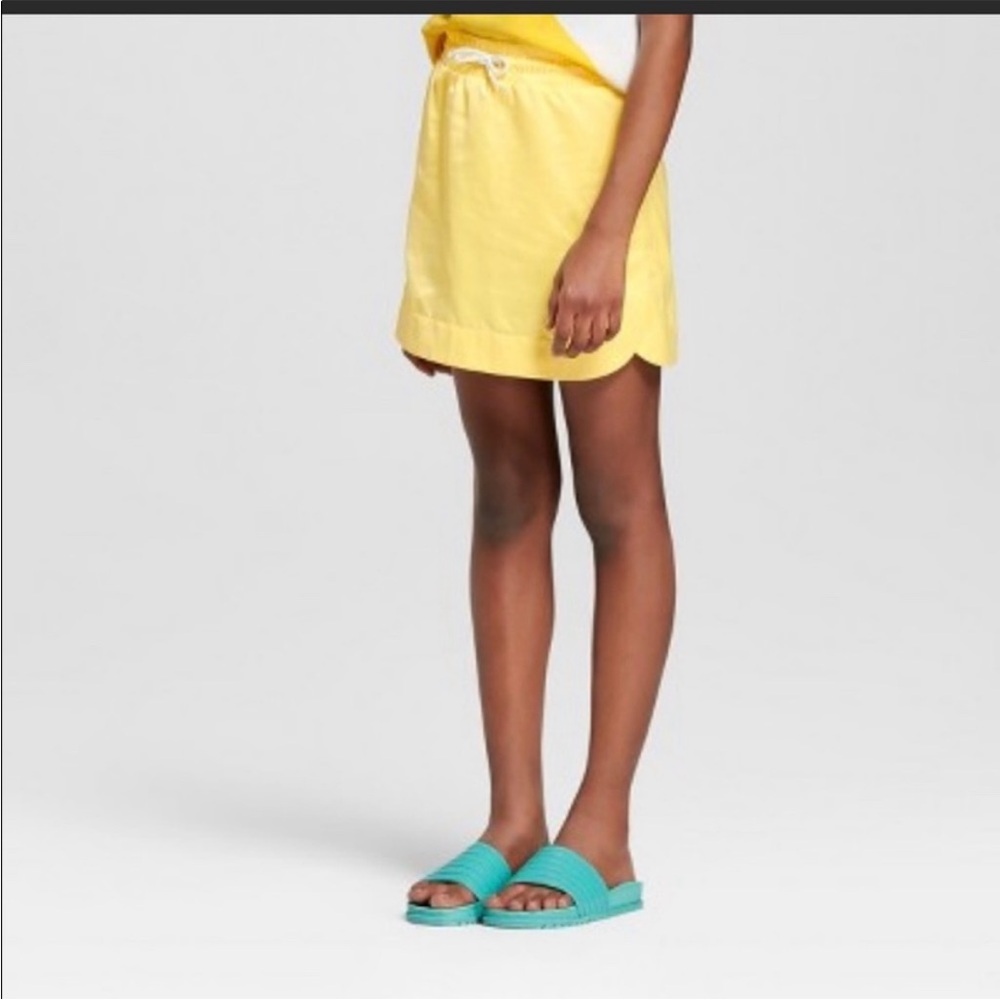 NWT girls Hunter for Target Yellow Skirt size medium 7/8